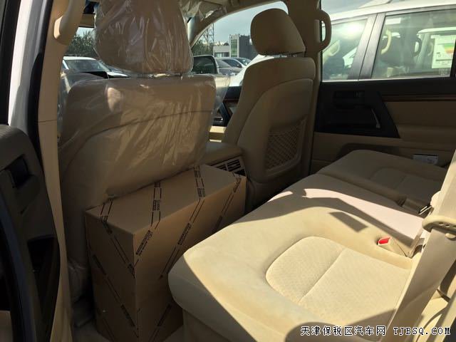 17款丰田酷路泽4000中东版 天窗/18轮/熏黑灯现车65.6万