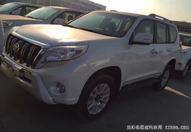 平行进口丰田普拉多4000中东版 17款现车乐享折扣