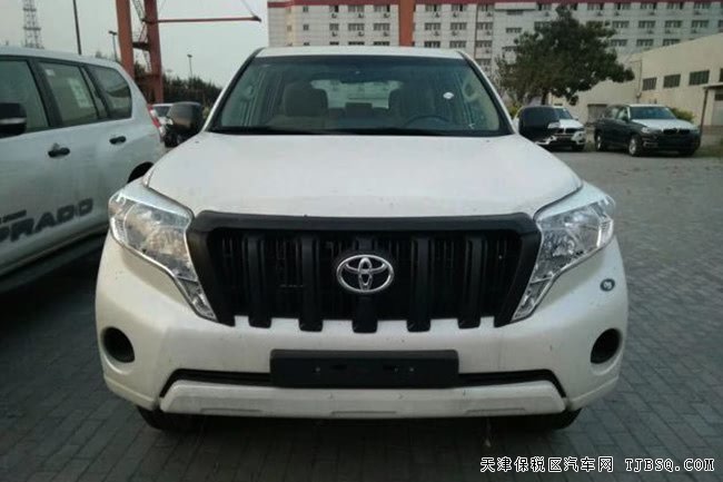 2017款丰田普拉多2700中东版 底挂备胎/天窗现车38.5万