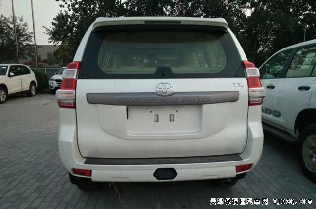 2017款丰田普拉多2700中东版 底挂备胎/天窗现车38.5万