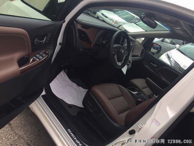 2017款丰田塞纳3.5L四驱顶配版 平行进口车61万惠满津城