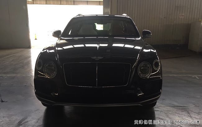 2018款宾利添越4.0T柴油欧规版 全景/20轮/4座现车321万