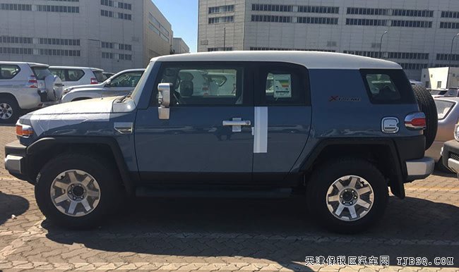 17款丰田FJ酷路泽中东版 复古越野现车尊享折扣