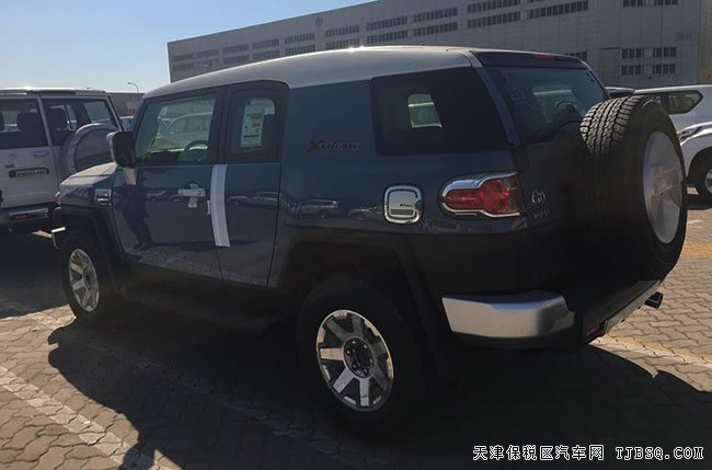 17款丰田FJ酷路泽中东版 复古越野现车尊享折扣