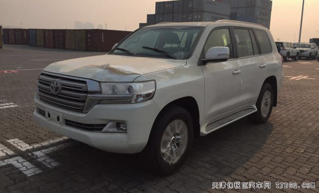 2017款丰田兰德酷路泽5700中东版 天窗/18轮现车98.5万