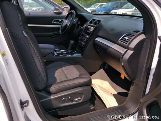 17款福特探险者加规版7座SUV 201A包/双天窗现车40.5万