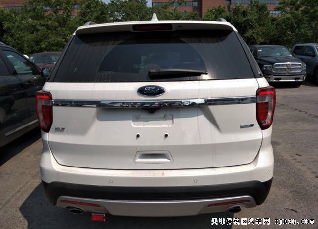 17款福特探险者加规版7座SUV 201A包/双天窗现车40.5万