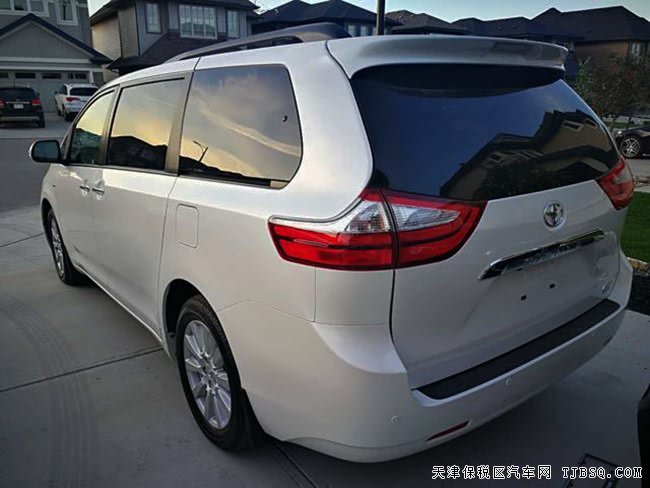 2017款丰田塞纳四驱顶配版 双天窗/JBL音响现车58.7万起