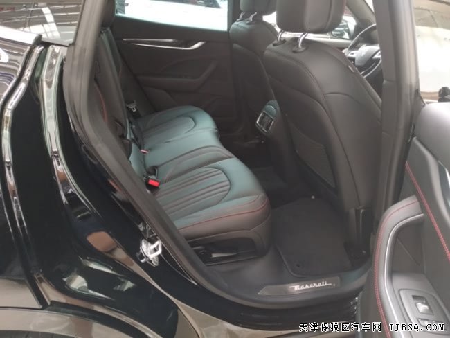 17款玛莎拉蒂莱万特SUV中东版 低功率/高功率现车92万起