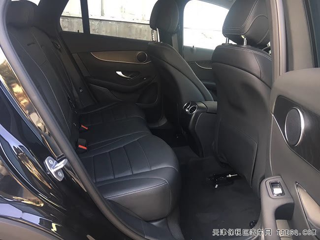 2018款奔驰GLC300墨西哥版 19轮/滑动全景现车48.5万购