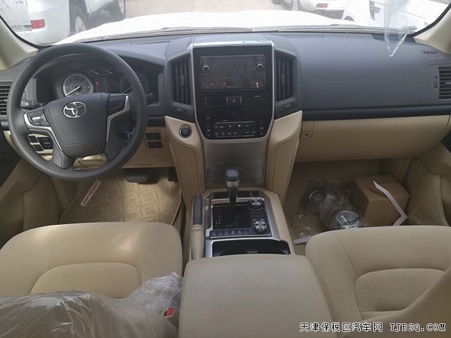 17款丰田兰德酷路泽4000中东版 5座/17轮/电座现车57万