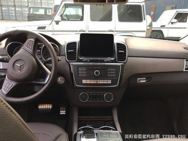 2018款奔驰GLE400墨规版 天窗/20轮/哈曼音响现车76.5万