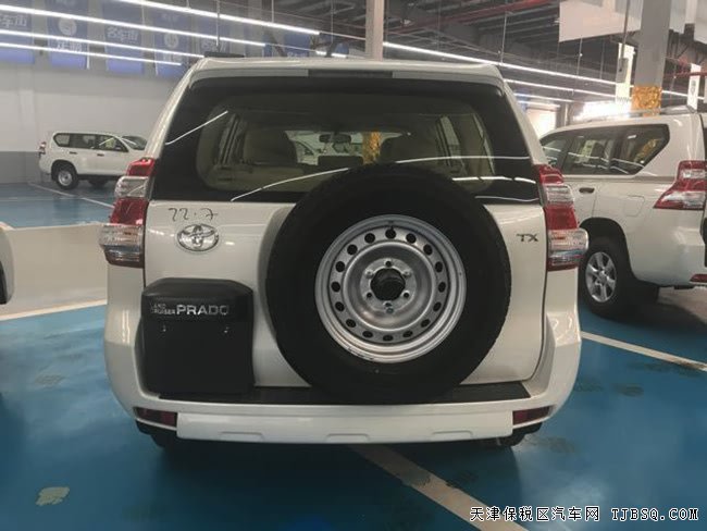 17款丰田霸道2700中东版 7座/17轮/后挂备胎现车37.4万
