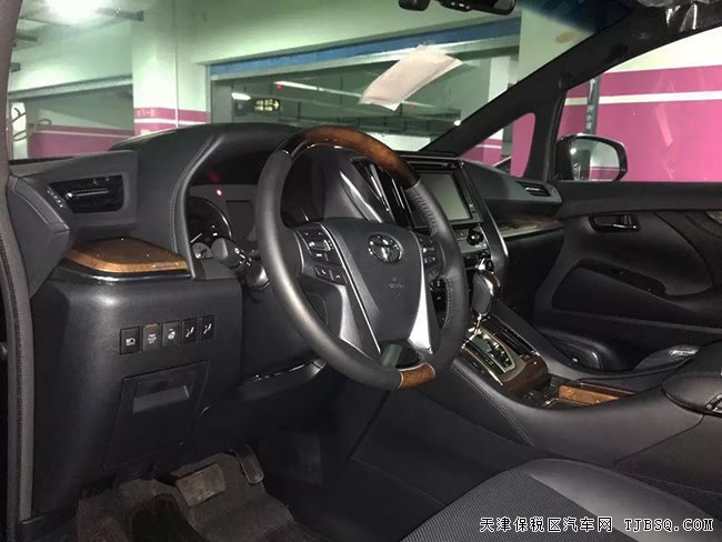 2018款丰田埃尔法3.5L豪华保姆车 现车优惠尽享