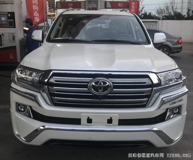 2018款进口丰田酷路泽4000中东版 现车绚丽来袭