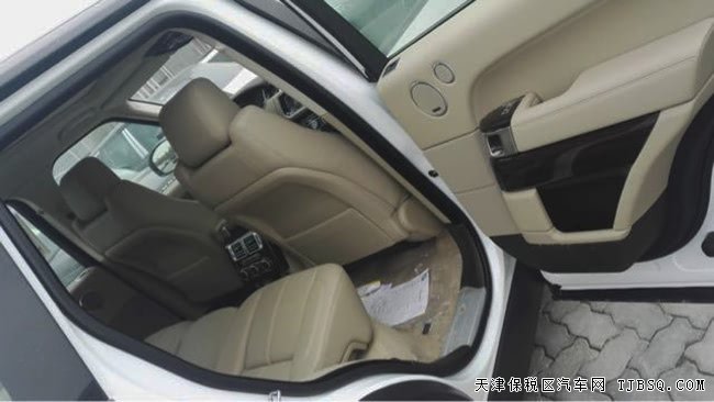 17款路虎揽胜3.0T行政汽油版 中东版现车115万震撼让利