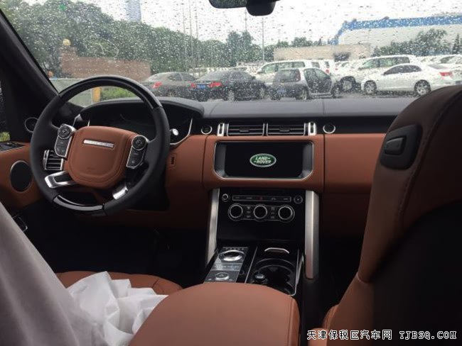 17款路虎揽胜3.0T柴油创世加长版 22轮/创世包现车158万