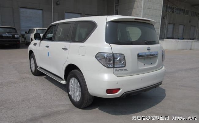 平行进口车18款日产途乐Y62中东版 7座/18轮现车49.8万