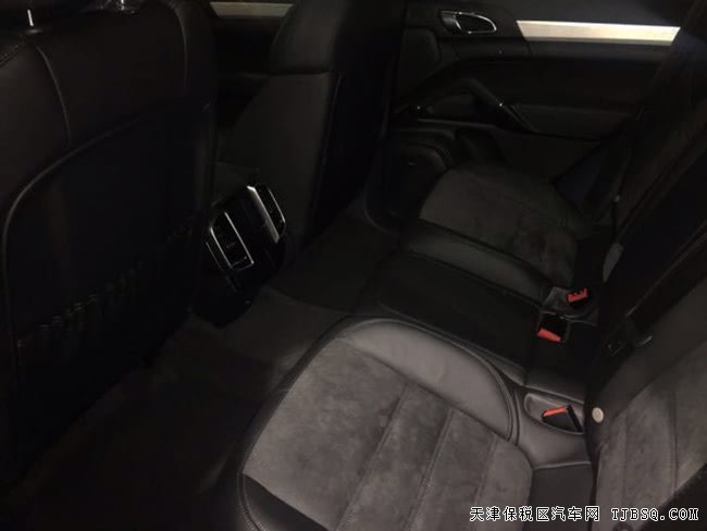 2018款保时捷卡宴3.6L汽油版 18S轮/全景天窗现车95.5万