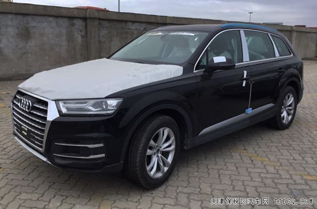 2017款奥迪Q7欧规版2.0T 五座/18轮/全景天窗现车58万