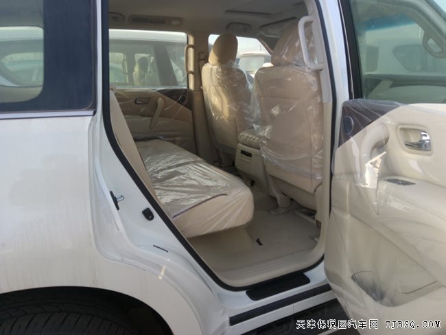 2018款日产途乐Y62中东版SE版 18轮/天窗现车54.6万钜惠