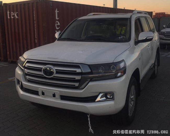 17款丰田酷路泽5700中东版 7座/天窗/熏黑灯现车98.9万
