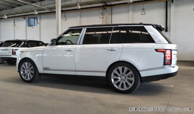 2017款路虎揽胜3.0T柴油创世加长版 现车160万尊享奢华