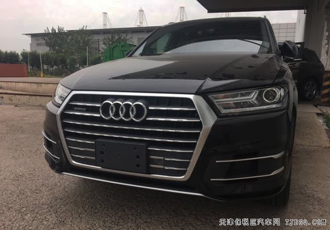 17款奥迪Q7加规版七座SUV 全景天窗/S-line包现车70.5万