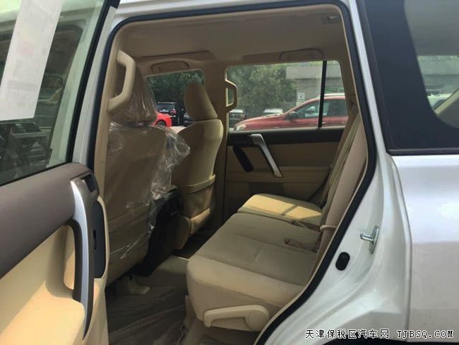17款丰田霸道2700中东版 7座/天窗/后挂备胎现车39.5万