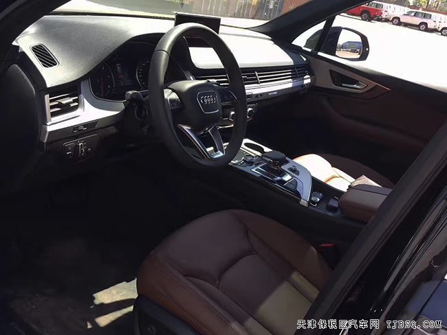 2018款奥迪Q7加规版七座SUV 平行进口车绚丽来袭