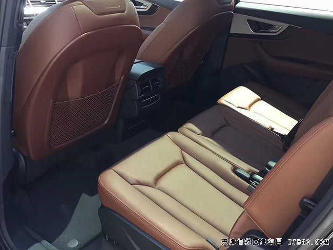 2018款奥迪Q7加规版七座SUV 平行进口车绚丽来袭