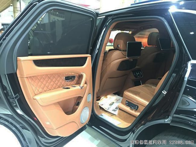 2017款宾利添越6.0T汽油欧规版 22轮/四座现车406万优购