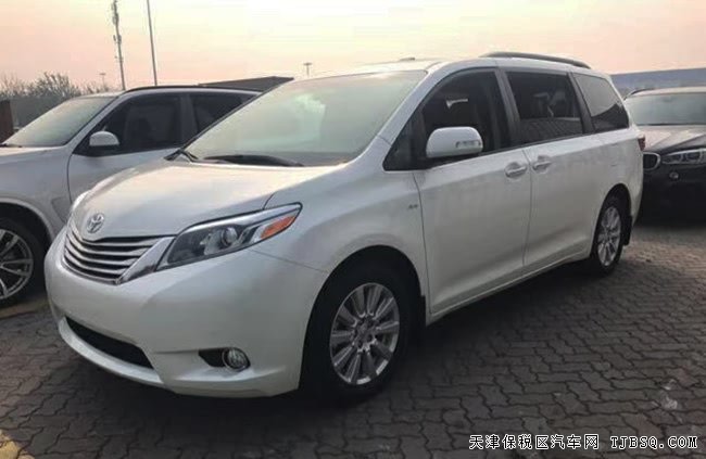 17款丰田塞纳四驱顶配版 双天窗/18轮现车59.5万魅力呈现
