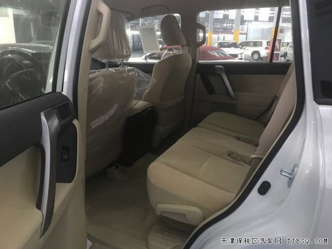 17款丰田霸道2700中东版 外挂备胎/大灯清洗现车38.7万