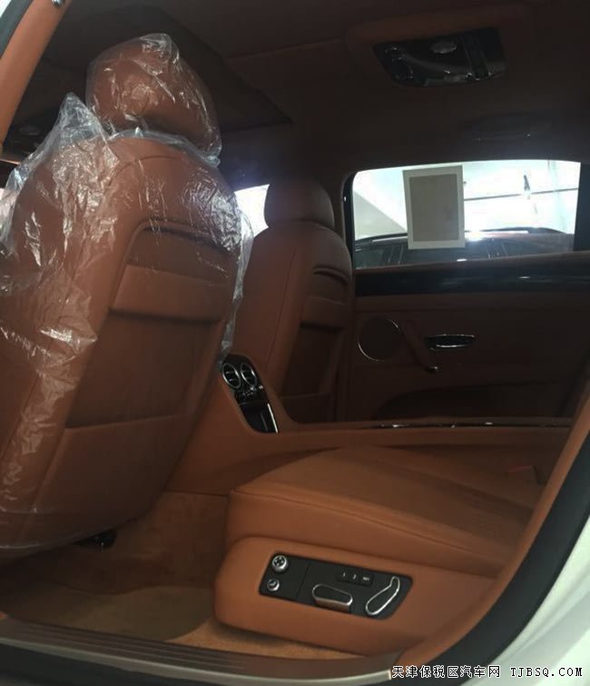 17款宾利飞驰V8S欧规版 4座/20轮/天窗/舒适包现车289万