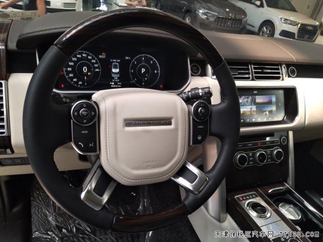 17款路虎揽胜3.0T柴油加长版 二代地形/全景现车136万