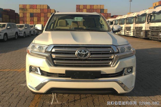 17款丰田酷路泽5700中东版 前后包围/天窗/18轮现车97万