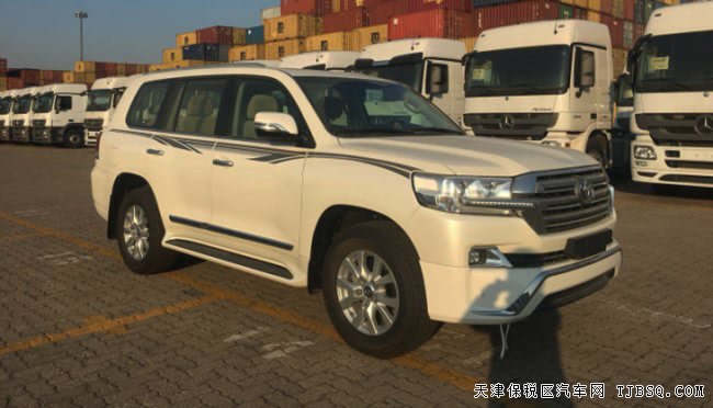 17款丰田酷路泽5700中东版 前后包围/天窗/18轮现车97万