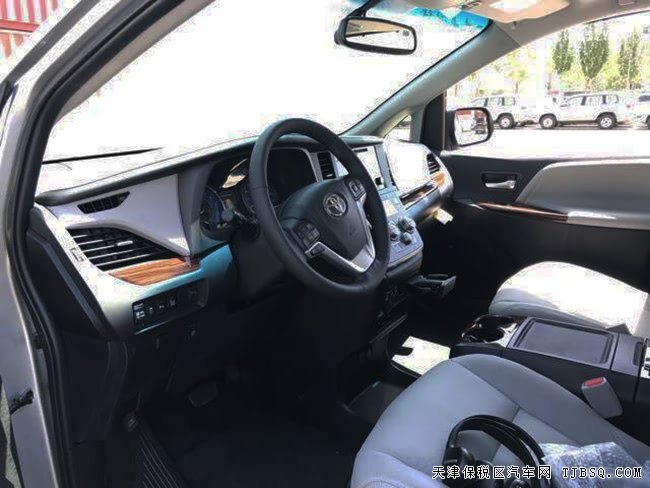 2017款丰田塞纳3.5L两驱版  顶配版现车魅力呈现