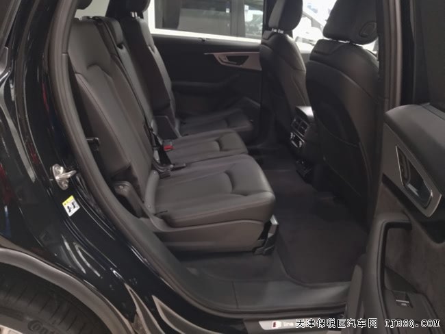17款奥迪Q7加规版七座 21轮/科技型/高级驾辅包现车81万