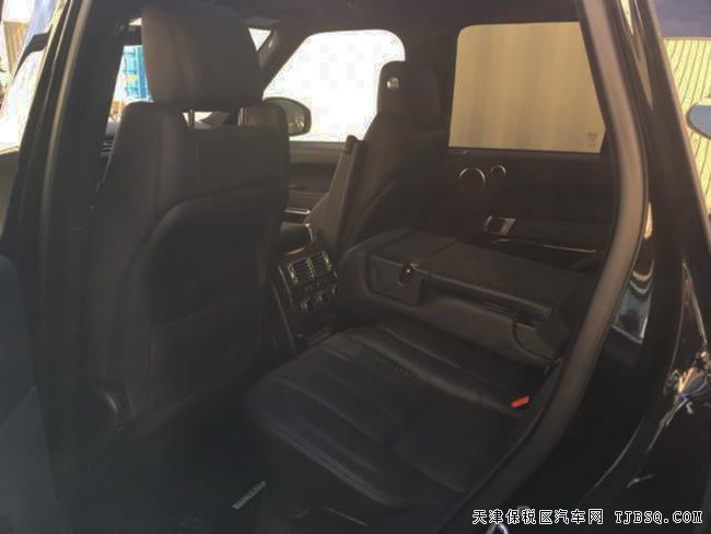 2017款路虎揽胜3.0T行政美规版 视觉包/HSE包现车136万