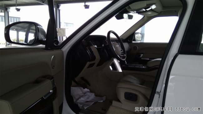 2017款路虎揽胜3.0T行政汽油版 中东/美规版现车113万起