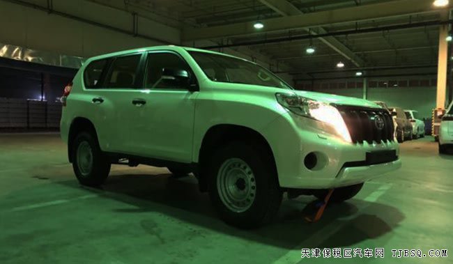 17款丰田霸道2700中东版 后挂备胎/大灯清洗现车39.5万