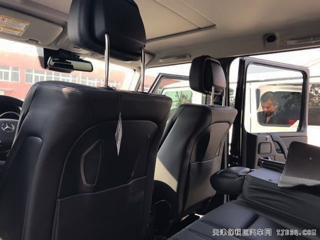2017款奔驰G550加规版 三差速锁/19AMG轮/天窗现车184万