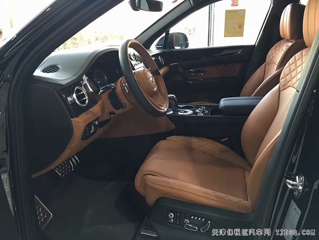 18款宾利添越6.0T欧规版 22轮/雷测/全景/抬显现车413万