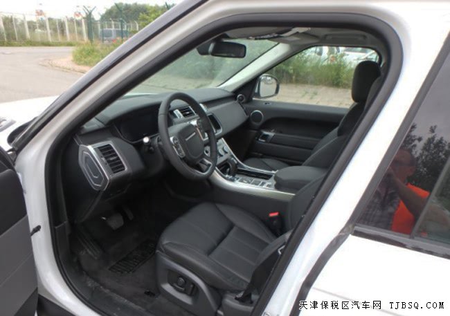 2017款路虎揽胜运动汽油中东版 全景/四区空调现车84万