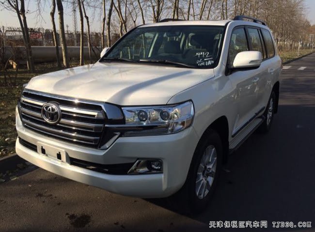 2017款丰田酷路泽4000中东版 天窗/8气囊/七座现车66万