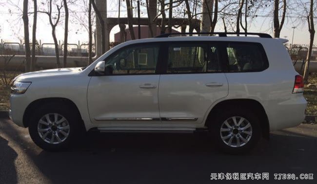 2017款丰田酷路泽4000中东版 天窗/8气囊/七座现车66万