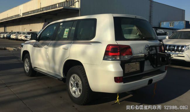2018款丰田酷路泽4000中东版 后挂双备胎版现车62万购