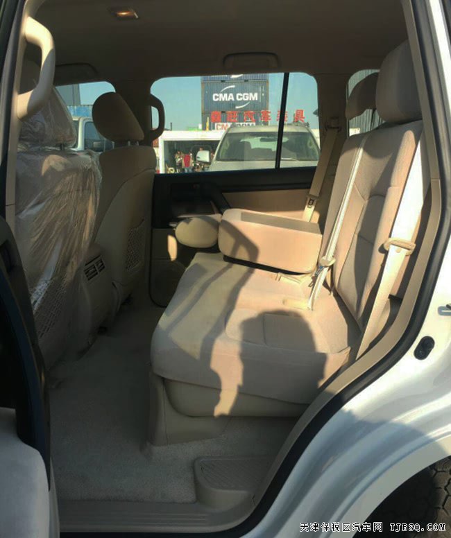 2018款丰田酷路泽4000中东版 后挂双备胎版现车62万购